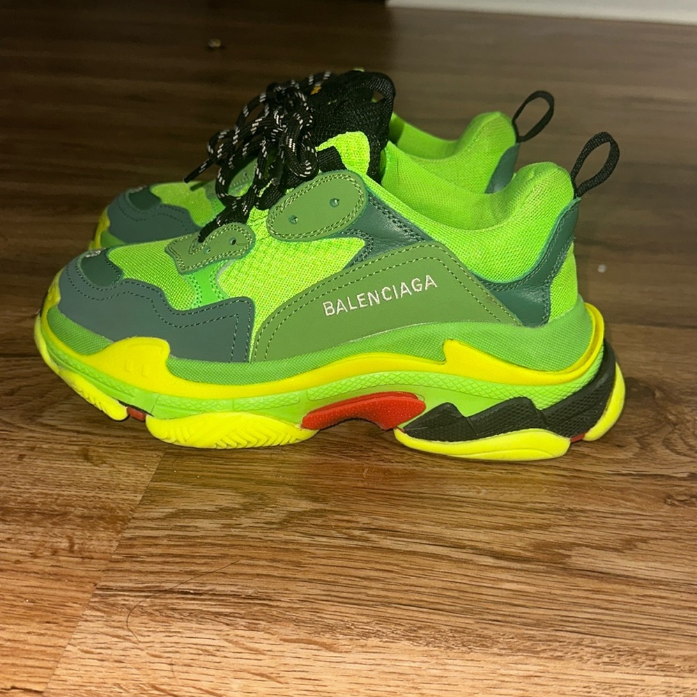 Balenciaga triple s low green size 39 worn twice